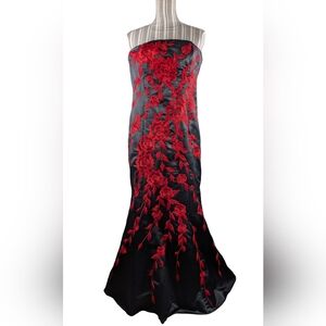 Kiss Kiss Formal Prom Gown Black and Red Floral Embroidery Sz Small